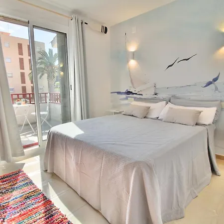 Holiday home Adosado La Kanoa 50 Mts De La Playa *